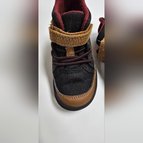 Carters boots - Picture 9 of 11